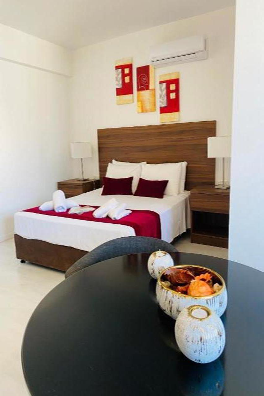 Eleonora Hotel Apartments ลาร์นาคา ภายนอก รูปภาพ